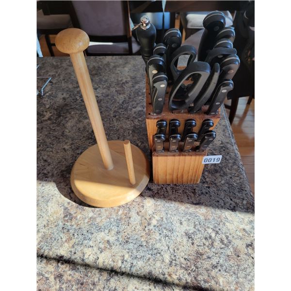 Farberware Knife Set - With Knife Block & Paper Towel Holder