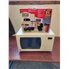 Image 1 : Mabe Microwave Model #JE635WMCO1 - Magic Bullet Deluxe Item #234121