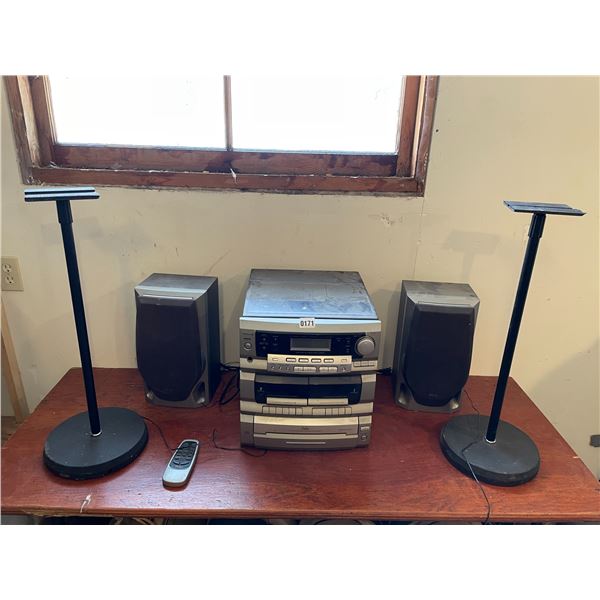 TEAC Stereo System For Records, CD's & Cassettes - Speakers, Speaker Stands & Remote Model DC-D2831