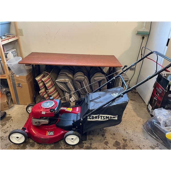 Craftsman (Briggs & Stratton) Gas Powered with Bag - Self Propelled Lawn Mower Model #944.368710