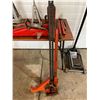 Image 5 : Powerbuilt Triple Lift 4000lbs - Trailer Jacks x6 - Hydraulic Jacks x5 - Car Jacks x2 - Manual Jack