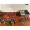 Image 3 : Sheet Metal Hand Tools - End-Nippers - M1's - M2's - M45's - M46's - Bullsnip - Stapler - Tightener