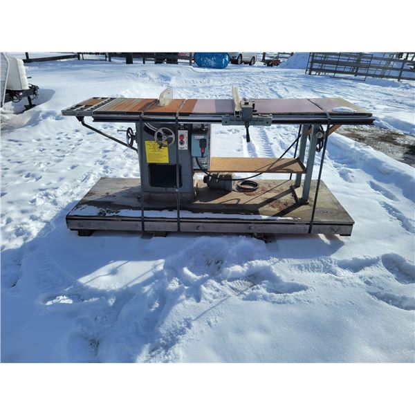 Industrial Rockwell Table Saw Series 34-450 Serial #G13790 (Needs New Motor)