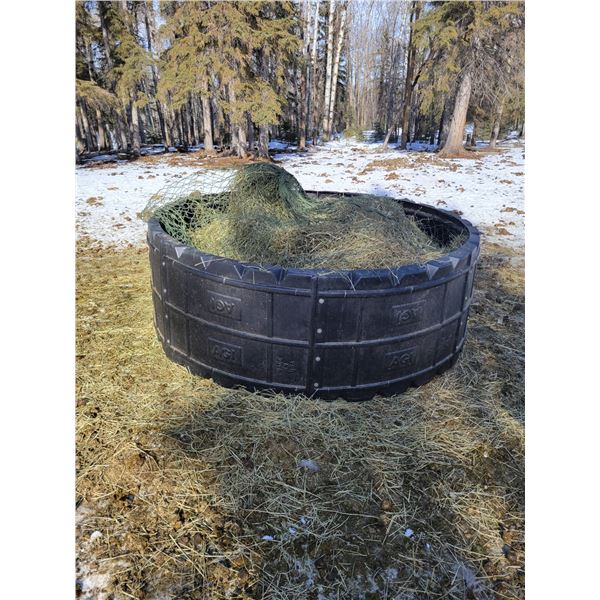 Poly 7' Diameter Hay Feeder Comes with Nag Bag & Repair Kit