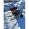 Image 1 : Yardworks 2 Wheel, Wheelbarrow - Metal One Wheel, Wheel Barrow with 2 Shovels