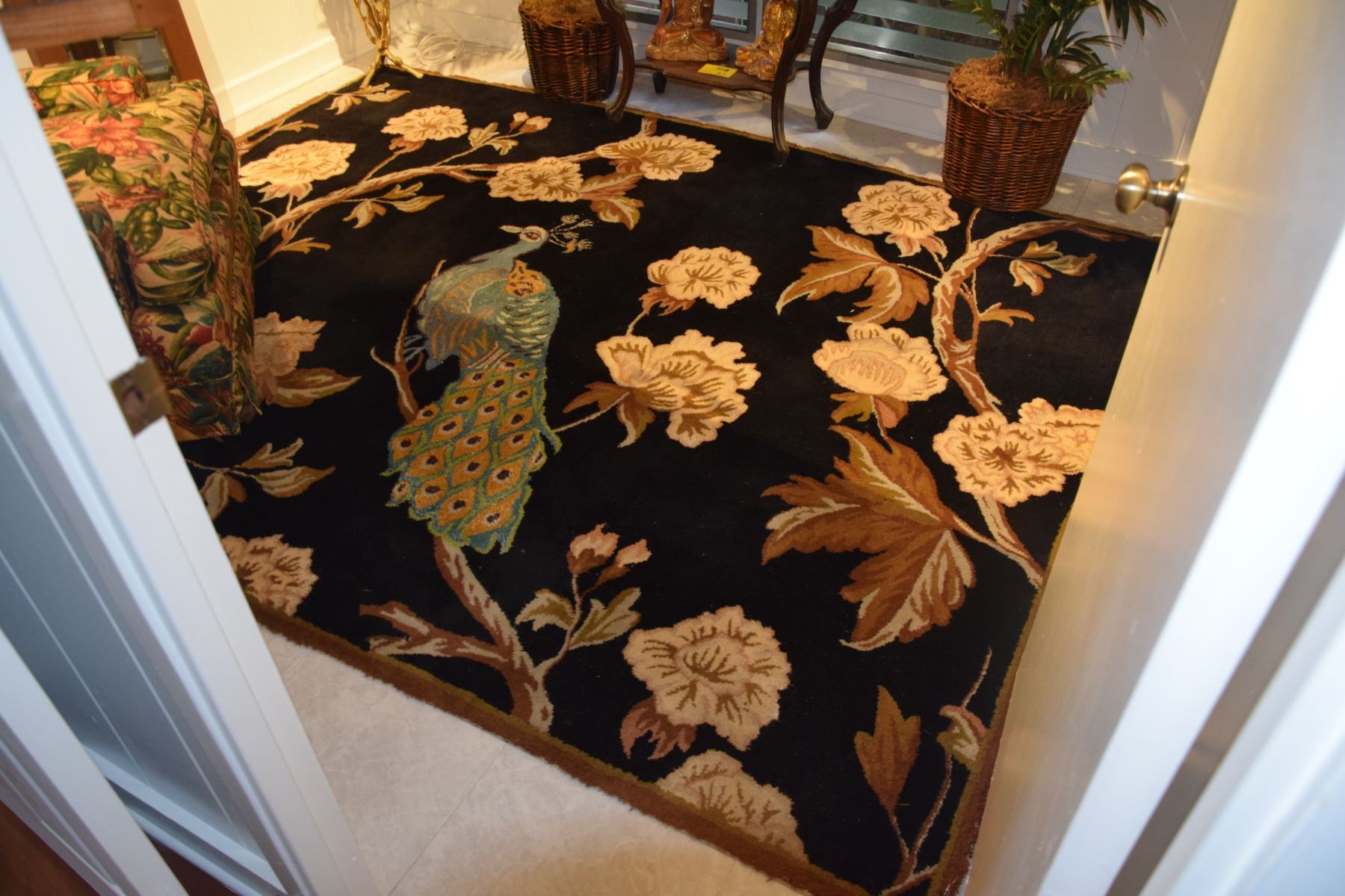 WOOL RUG W/PEACOCK & FLORAL MOTIF (107