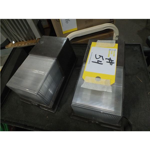 2 Outdoor Led Light Fixtures