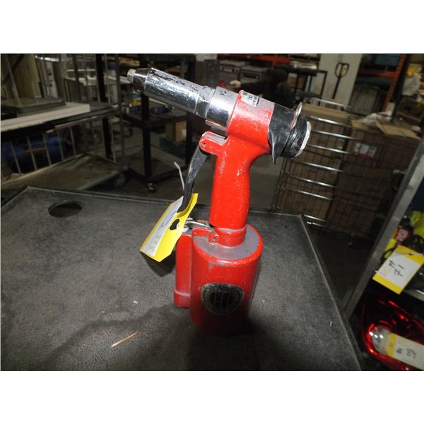 Air Hydraulic Rivet Gun