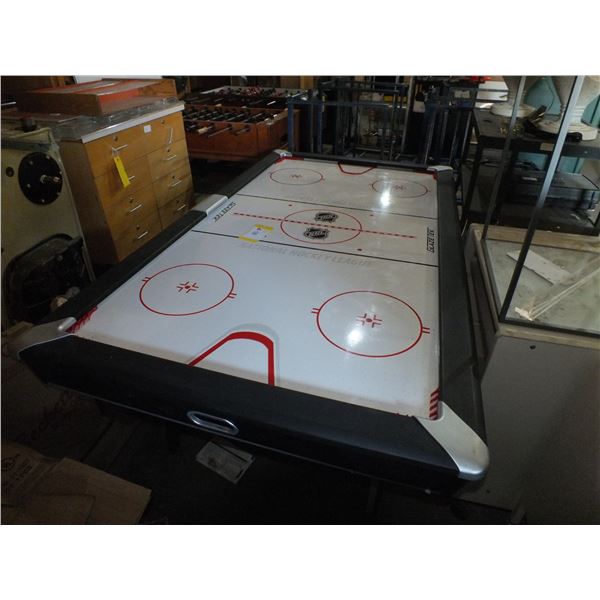 Air Hockey Table