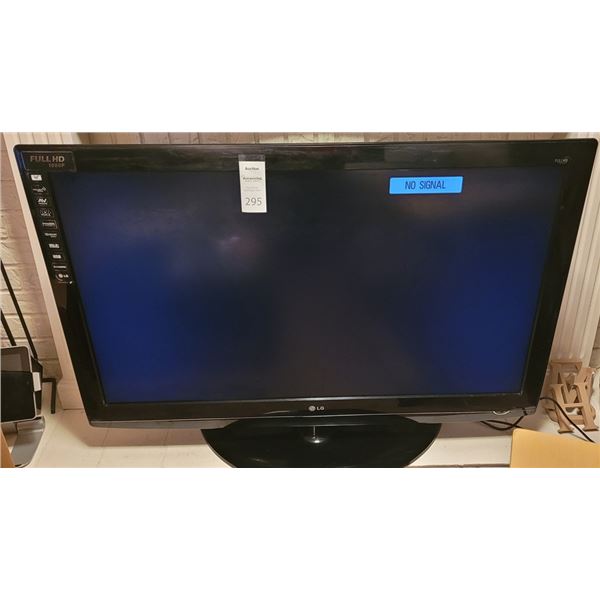 LG 47” TV  Cat 3