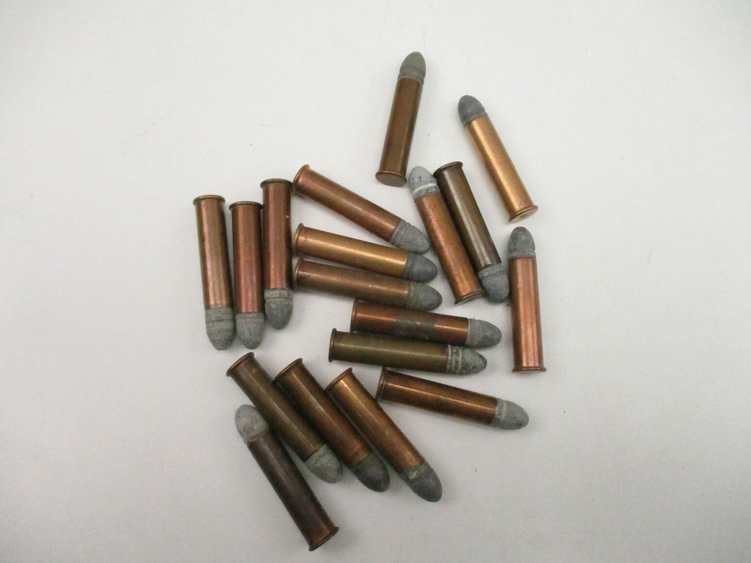 COLLECTIBLE RIMFIRE .38 EXTRA LONG BALLARD AMMO