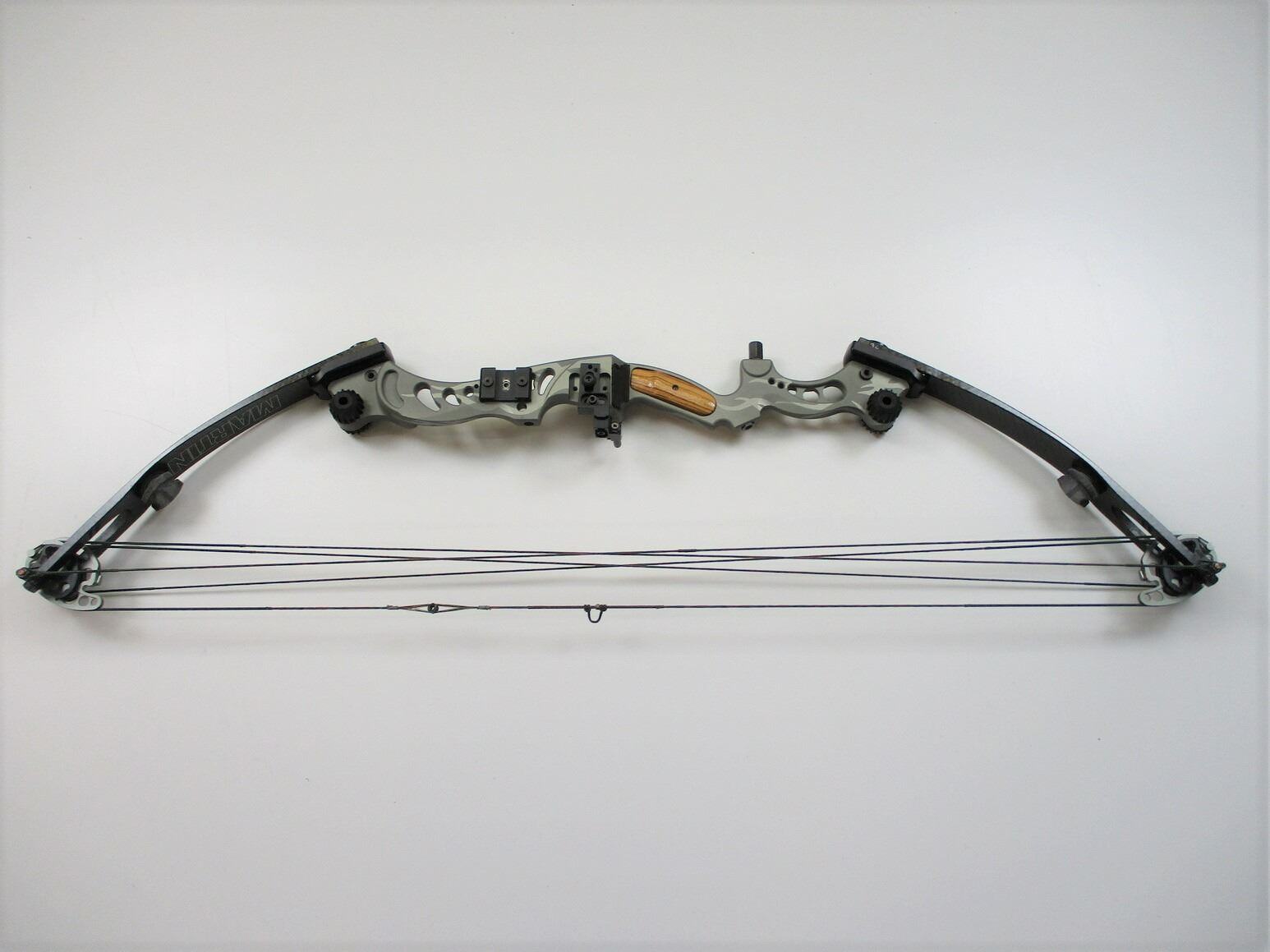 MARTIN RAZOR PRO SERIES COMPOUND BOW & CASE ETC