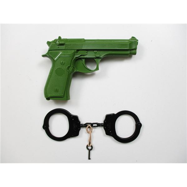 TRAINING DUMMY PISTOL & HANDCUFFS