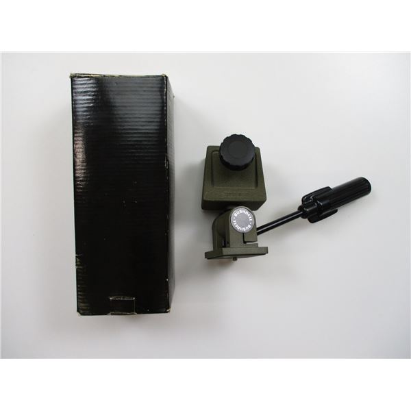 BUSHNELL CAR WINDOW MOUNT