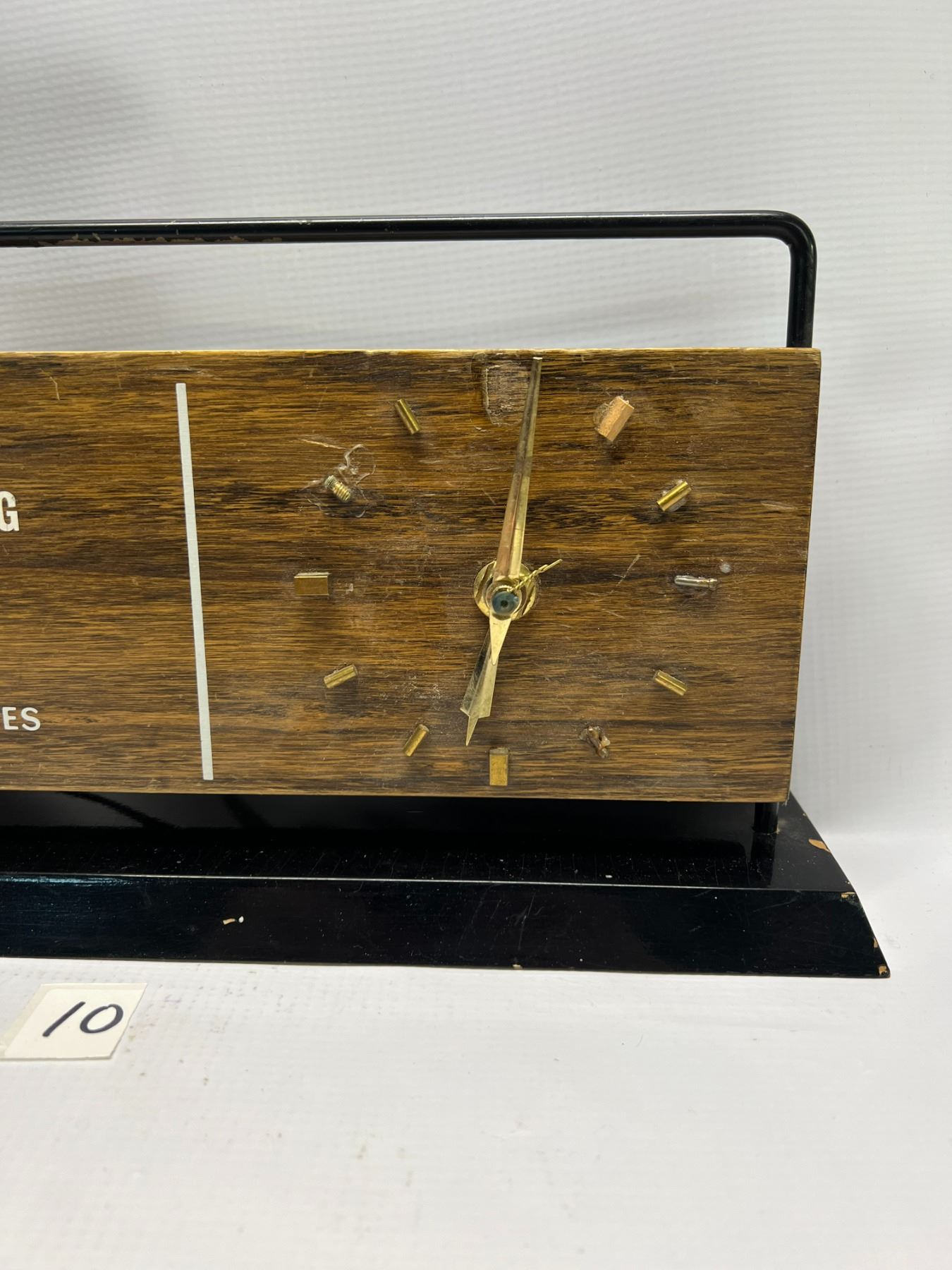 Vintage Eaton's of Canada Eveready Batteries Advertising Electric Clock