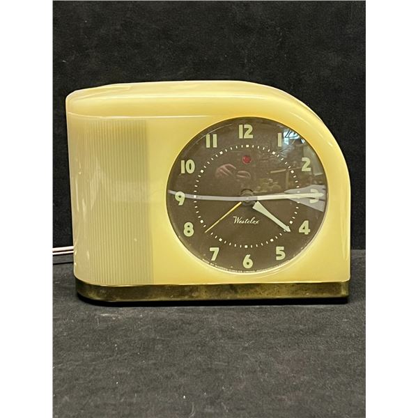 Vintage Westclox Moon Beam Electric Clock (see description)