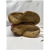 Image 8 : Antique/Vintage First Nations Beaded Mukluks (see description)