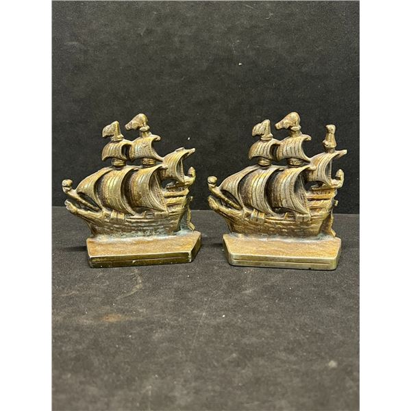 2 Cast Metal Ship Book Ends Approx: 4.5" tall and 4.25" wide