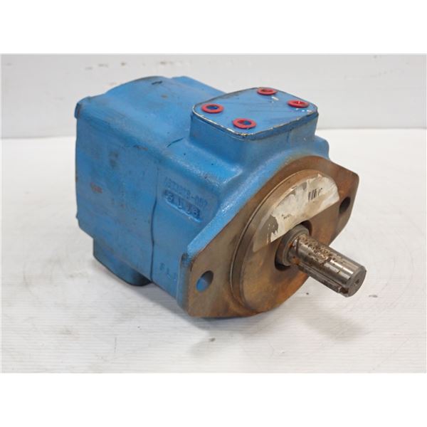 Vickers # 25V12A 1A22R Valve