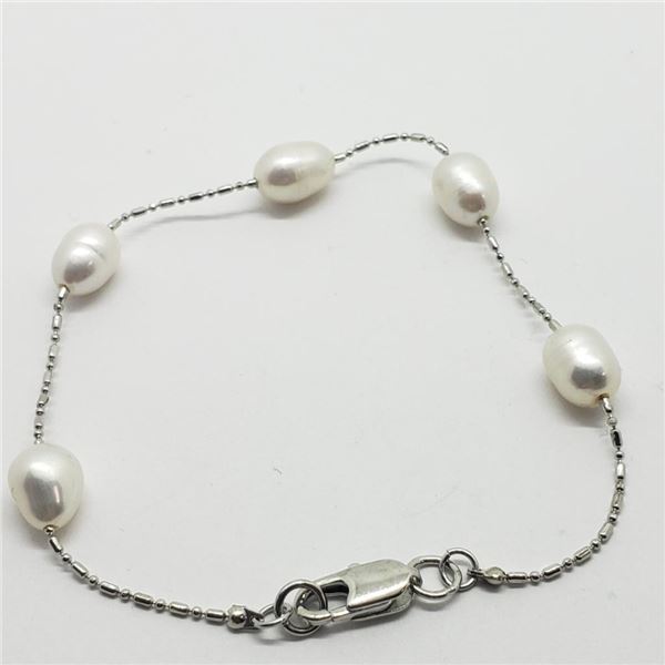 Fresh Water Pearl 7" Bracelet (~Size )(Ring is resizable for $40) (~length inches), Suggested Retail