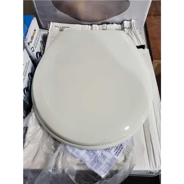 *NEW* Mayfair White Standard Toilet Seat
