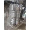 Image 2 : Lot of 7 Quick Coupling hydraulic quick connects