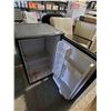 Image 4 : *SOLD AS IS* Danby Designer Mini Fridge, Black & Chrome