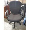 Image 1 : *SOLD AS IS* Linea Italia Adjustable Office Chair on castors
