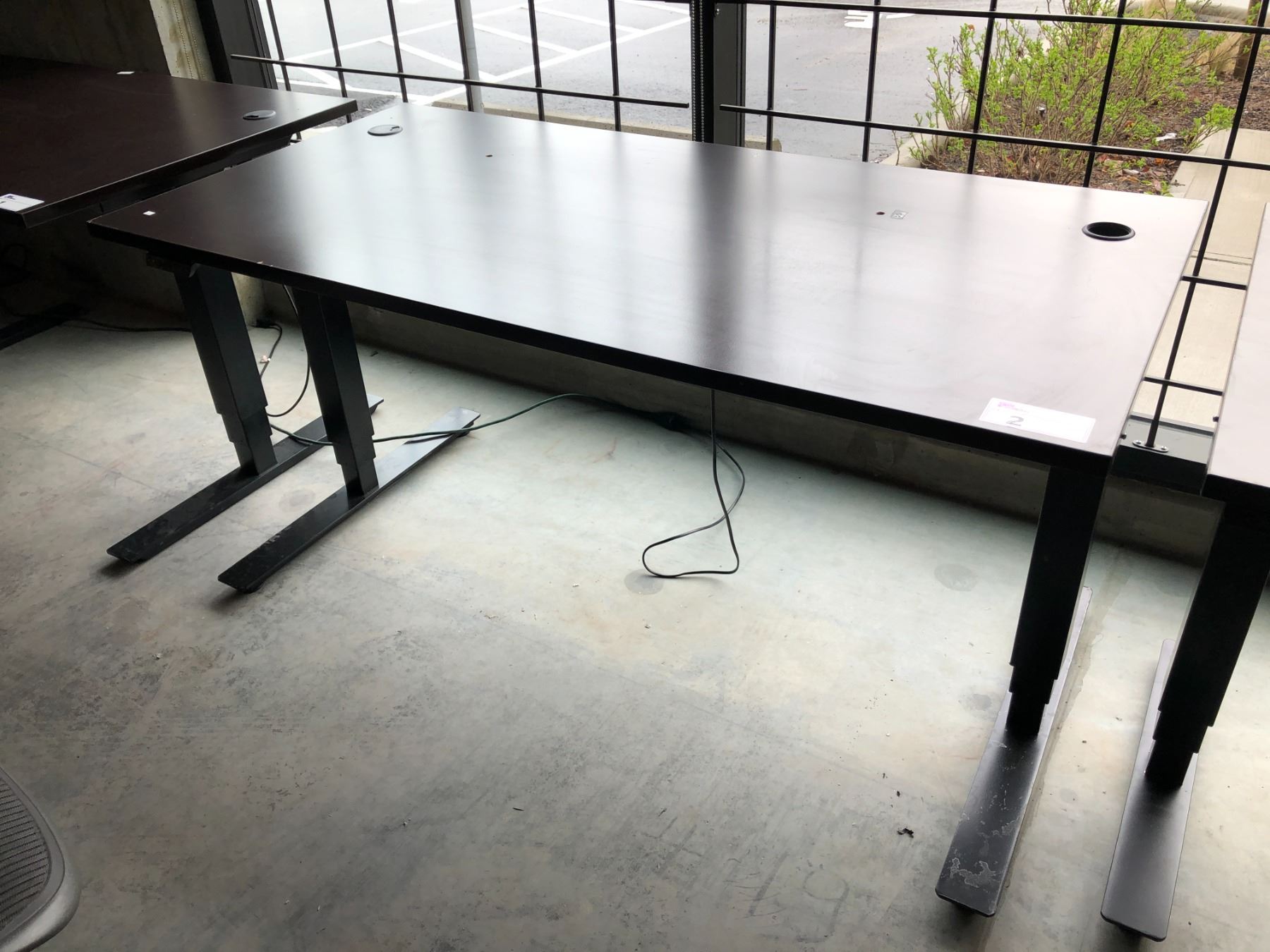 Programer Table DARKWOOD 5' X 2.5 ELECTRIC HEIGHT ADJUSTABLE PROGRAMMERS TABLE