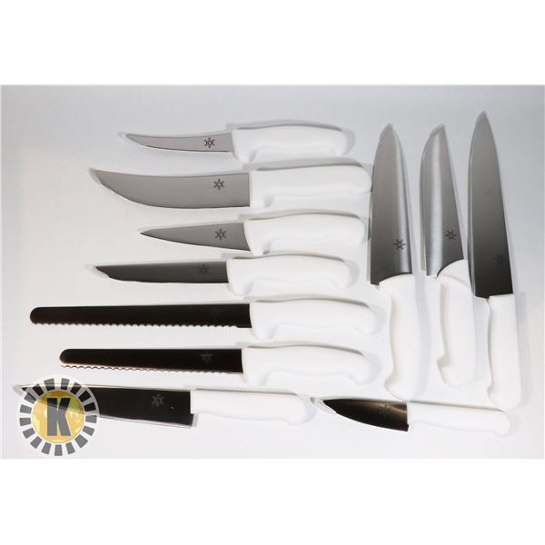 NEW  ICE  11 PIECE KNIFE SET