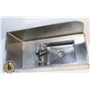 Image 1 : S/S HIGH-WALL/SPLASHGUARD PERSONAL HAND SINK