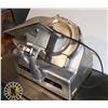 Image 6 : BERKEL MANUAL FEED MEAT SLICER (12" BLADE)