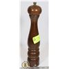 Image 1 : LARGE WOODEN PEPPER MILL