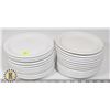 Image 1 : TWO STACKS OF 6.5" DIAMETER RESTAURANT DISHES