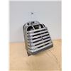 Image 1 : VINTAGE TABLE TOP JUKEBOX SPEAKER