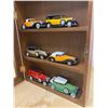 Image 2 : DISPLAY CASE W/6 DIE CAST CARS