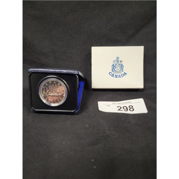 1975 CANADA VOYAGEUR $1 PROOF COIN IN DISPLAY CASE