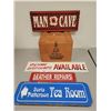 Image 1 : MOLSON WOOD BEER BOX & FOUR ASSORTED SIGNS