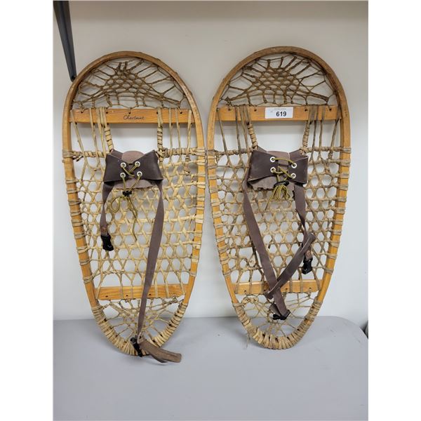 SET OF VINTAGE SNOWSHOES MADE BY CHESTNUT
