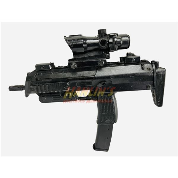 Continuum (2012-2015) - Heckler & Koch MP7 with Acog Scope