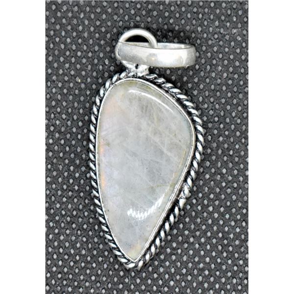 #33-NATURAL LABRADORITE PENDANT