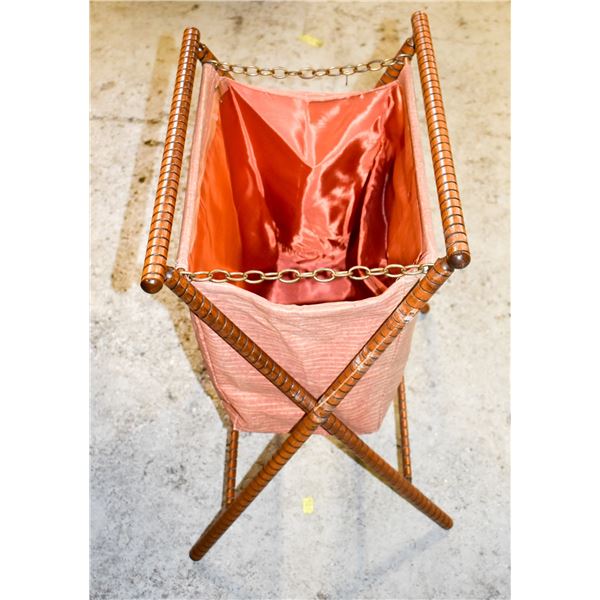 VINTAGE SEWING BASKET WITH WOOD LEGS