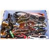 Image 1 : FLORAL LARGE BOX FULL OF SUNGLASSES