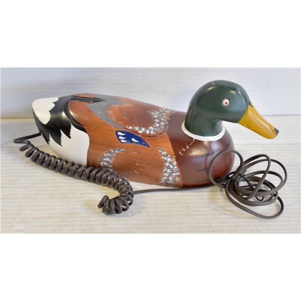 VINTAGE WOODEN DUCK PHONE