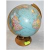 Image 1 : VINTAGE GLOBE LIGHT