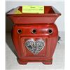 Image 1 : SCENTSY RED HEART DESIGN WAX BURNER WITH