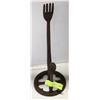 Image 1 : CAST IRON FORK N SPOON PAPER TOWEL HOLDER