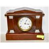 Image 1 : WOODEN MANTLE CLOCK