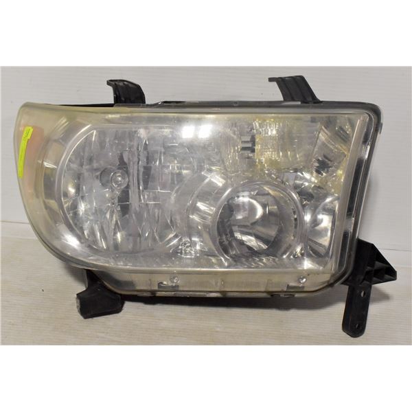 GENUINE OEM TOYOTA TUNDRA HEADLIGHTS ASSEMBLY