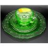 Image 1 : 3 PIECES OF GREEN DEPRESSION GLASS.